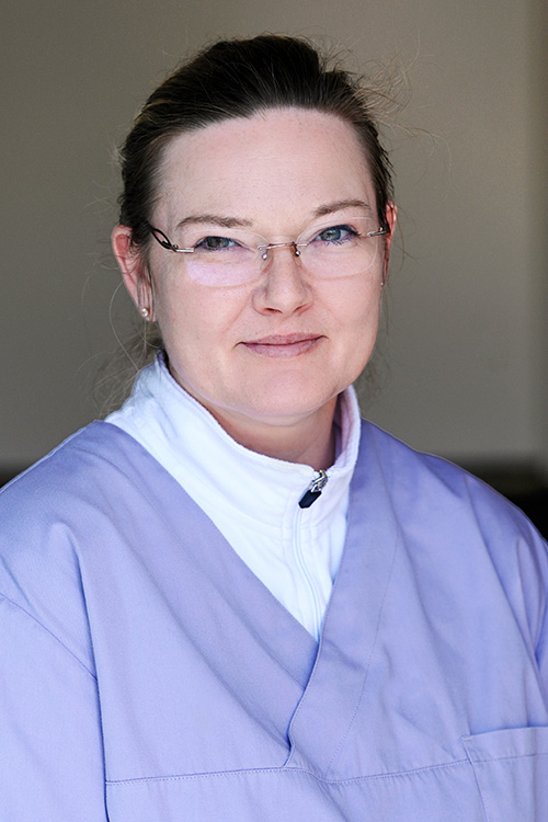 Kerstin Hünewinkel, Zahnmedizinische Fachangestellte